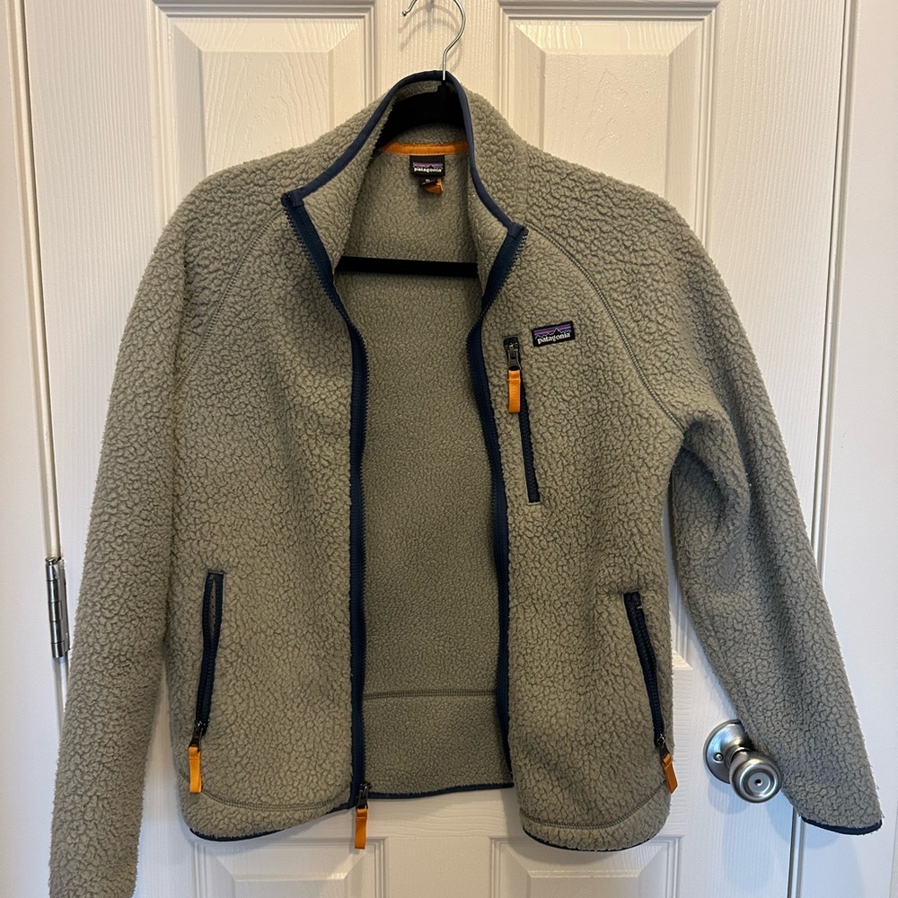 Patagonia Gray Fleece Jacket with Blue Trim